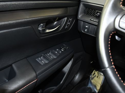 Used 2025 Honda CR-V Sport-L image 32