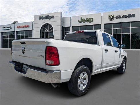 Certified 2022 RAM 1500 Classic SLT image 3