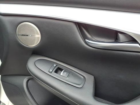 Used 2022 INFINITI QX50 Essential image 12