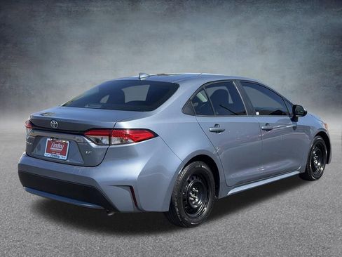 Used 2020 Toyota Corolla LE FWD image 3