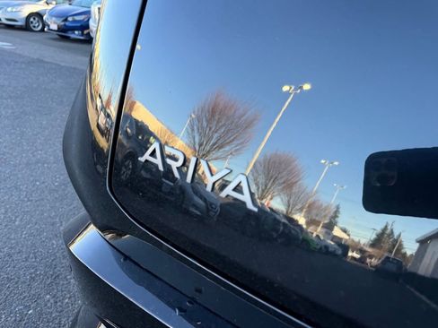 Certified 2023 Nissan Ariya AWD image 8