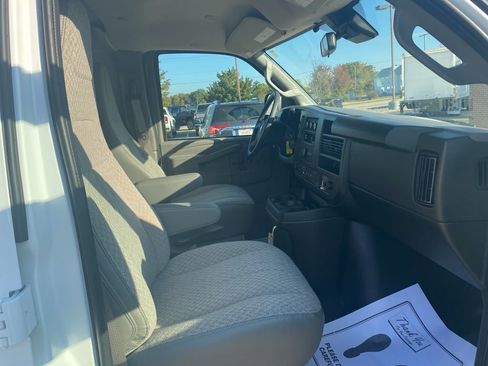 New 2025 Chevrolet Express 3500 Work Van w/ Driver Convenience Package image 13