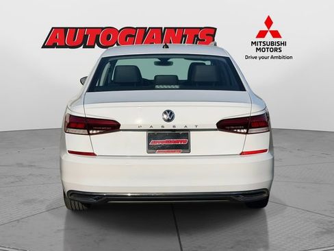 Used 2020 Volkswagen Passat 2.0T SE w/ Sunroof Package image 3