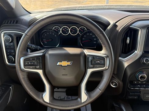 Used 2022 Chevrolet Silverado 1500 LTZ image 10