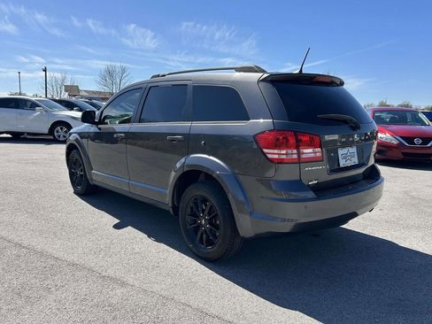 Used 2020 Dodge Journey SE w/ SE Popular Equipment Group FWD image 5