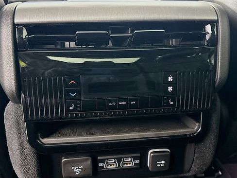 New 2026 Jeep Grand Wagoneer Limited image 30