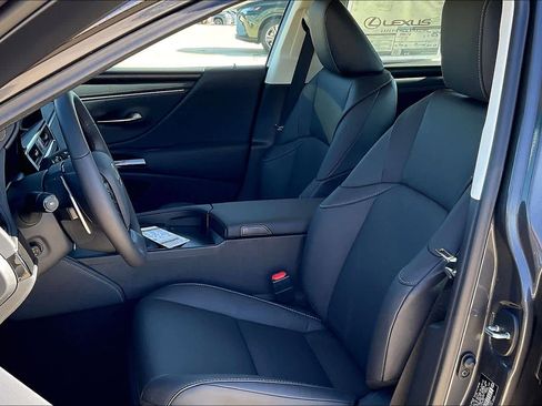New 2025 Lexus ES 350 w/ Premium Package image 17