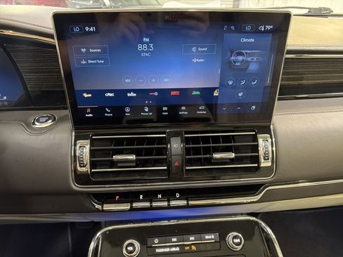 Used 2023 Lincoln Navigator Black Label AWD/4WD image 17