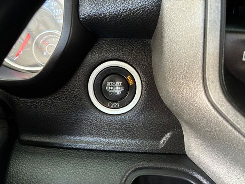 Used 2022 RAM 2500 Tradesman AWD/4WD image 25