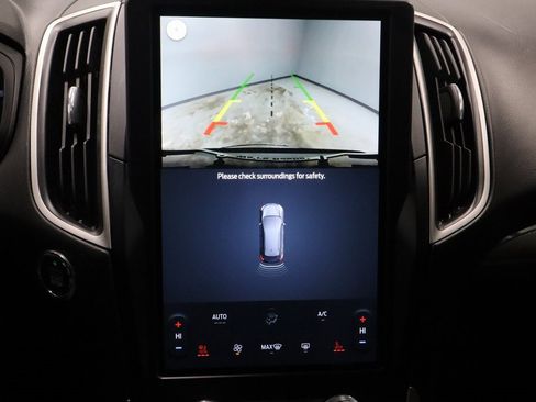 Certified 2022 Ford Edge SEL w/ Convenience Package image 3