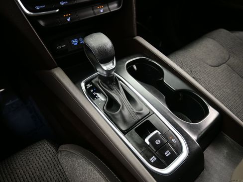 Used 2020 Hyundai Santa Fe SEL image 22