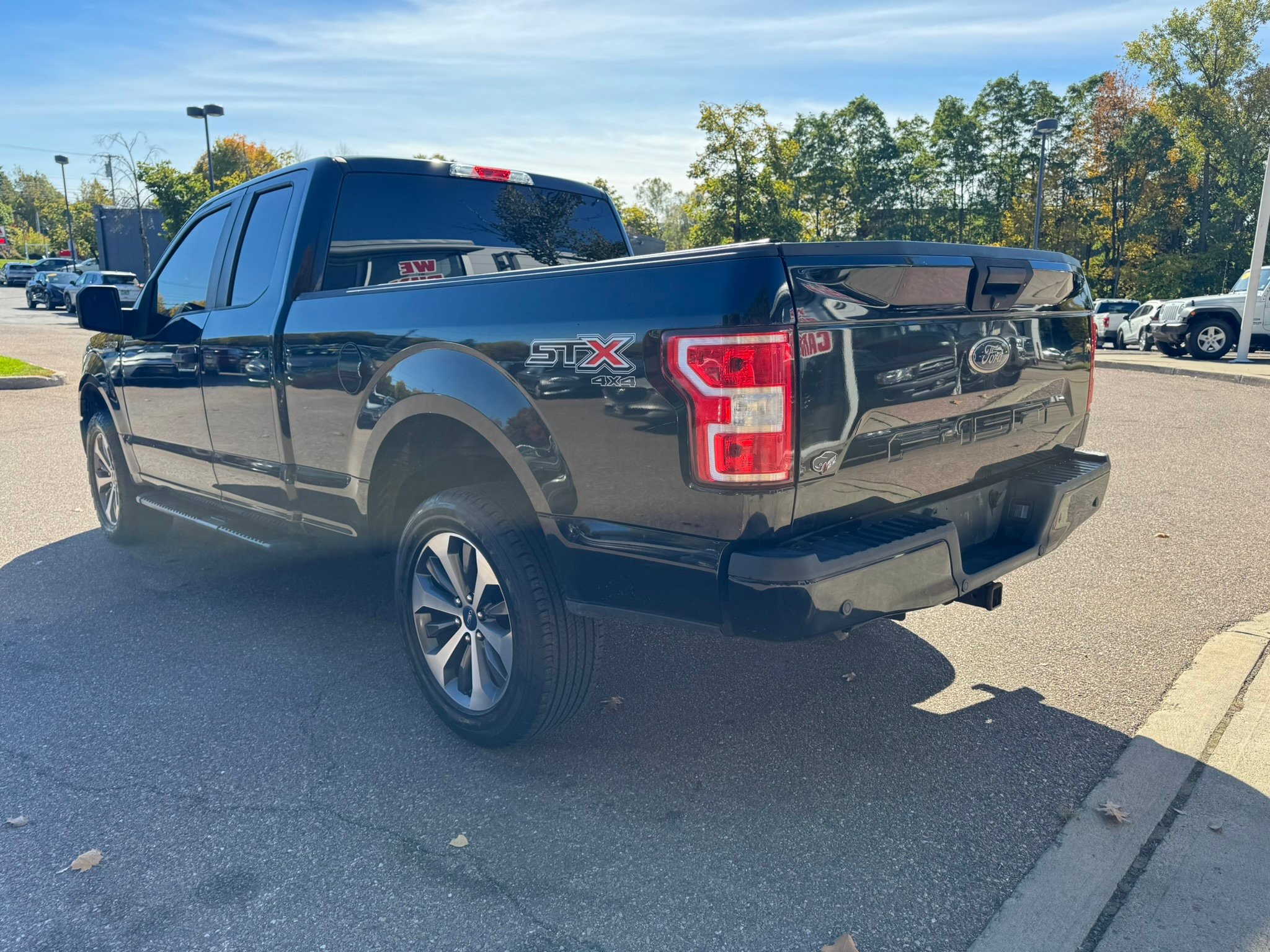 Used 2019 Ford F150 XL w/ Equipment Group 101A Mid AWD/4WD image 5