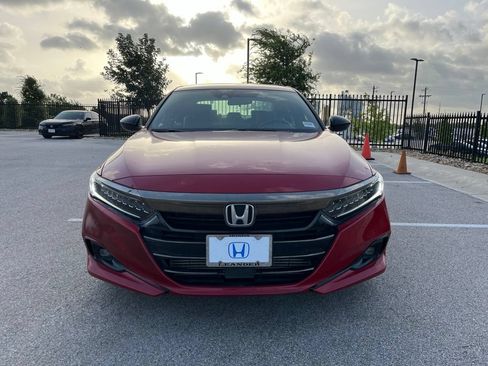 Used 2022 Honda Accord Sport image 2