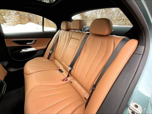 New 2026 Mercedes-Benz E 350 4MATIC Sedan image 10