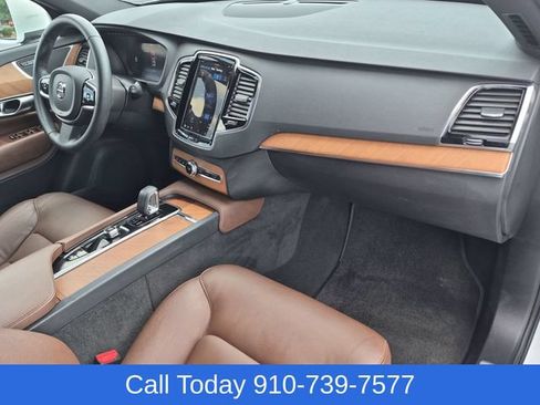 Used 2024 Volvo XC90 B6 Plus AWD/4WD image 41