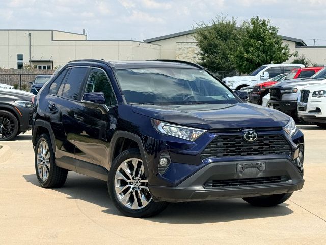 Used 2019 Toyota RAV4 XLE Premium FWD image 2