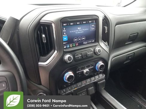 Used 2022 GMC Sierra 3500 Denali w/ Denali Ultimate Package image 16