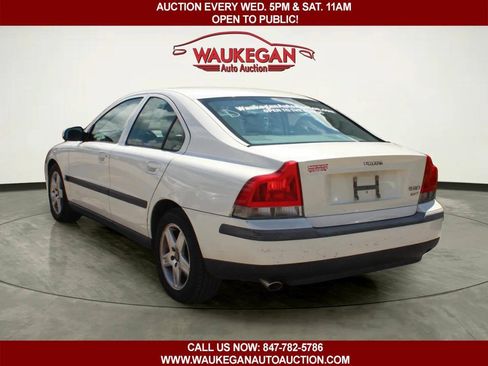 Used 2002 Volvo S60 2.4T FWD image 5
