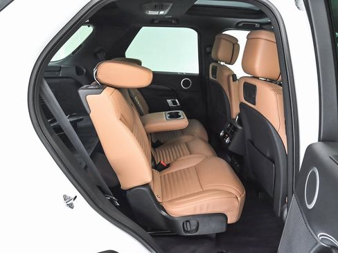 Used 2023 Land Rover Discovery HSE R-Dynamic image 41