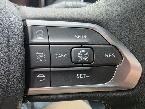 New 2026 Jeep Compass Limited w/ Sun, Sound & Navigation Group image 16