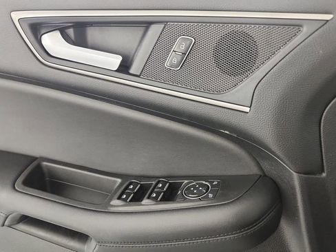 Used 2022 Ford Edge SEL w/ Convenience Package image 15