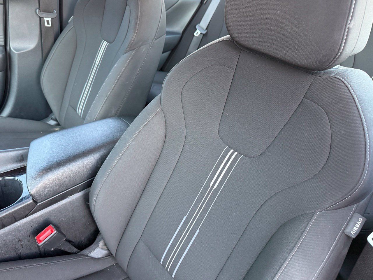 Used 2025 Hyundai Elantra SEL FWD image 23