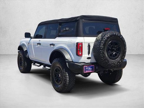 Certified 2023 Ford Bronco Wildtrak AWD/4WD image 8