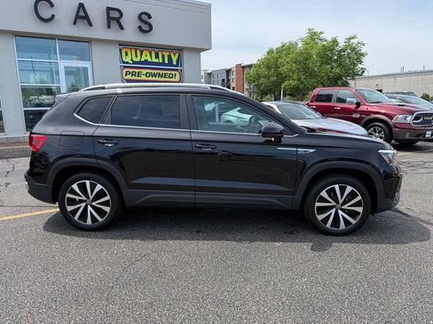 Certified 2023 Volkswagen Taos SE AWD/4WD image 2