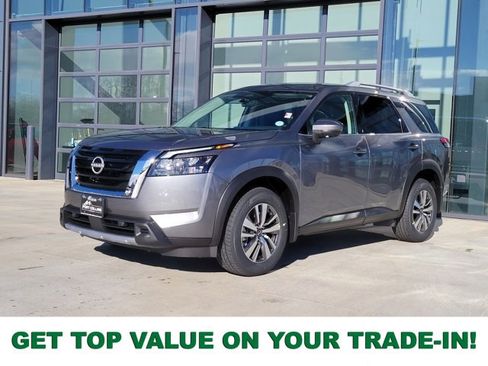 New 2025 Nissan Pathfinder SL image 1