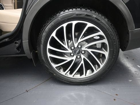 Used 2020 Lincoln Nautilus Reserve AWD/4WD image 57