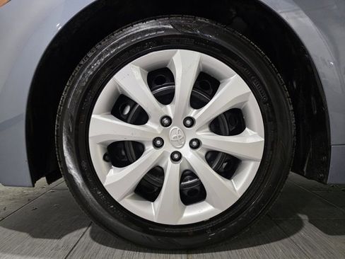 Used 2025 Toyota Corolla LE image 22