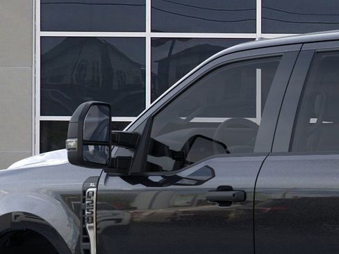 New 2026 Ford F250 XL w/ XL Chrome Package image 20