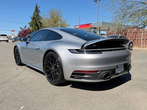 Used 2022 Porsche 911 Carrera image 7