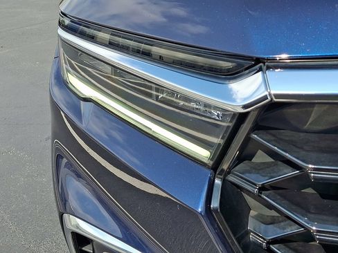 Used 2024 Honda Pilot Touring image 12