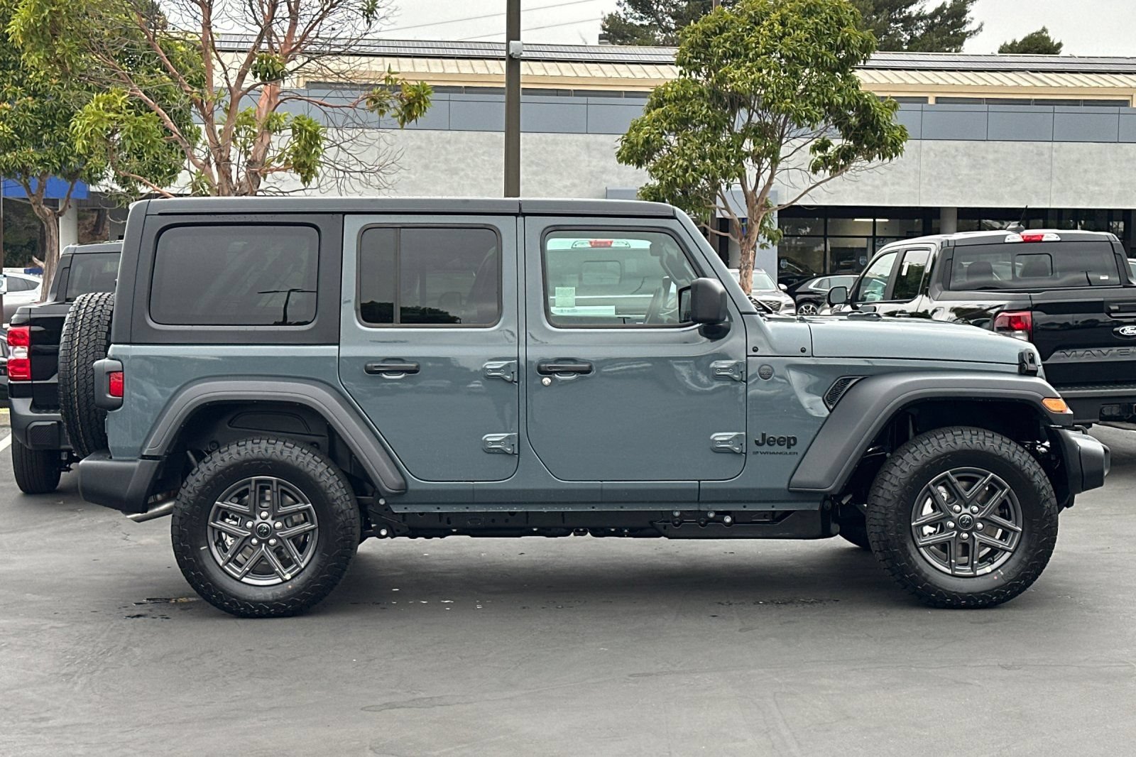 New 2026 Jeep Wrangler Unlimited Sport AWD/4WD image 3