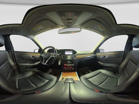 Used 2014 Mercedes-Benz E 350 4MATIC Sedan w/ Premium 1 Package image 42