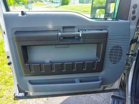 Used 2012 Ford F250 XL w/ PWR Equipment Group AWD/4WD image 24