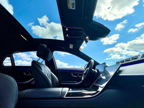 Certified 2023 Mercedes-Benz S 580 4MATIC Sedan image 18
