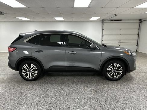 Used 2022 Ford Escape SEL w/ Technology Package AWD/4WD image 9