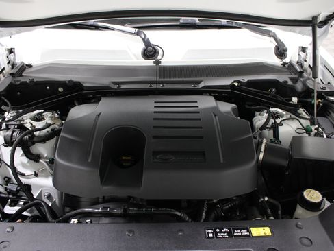 Used 2024 Land Rover Defender 130 S AWD/4WD image 38