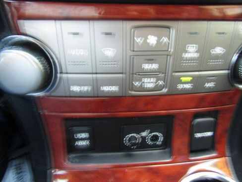 Used 2012 Toyota Highlander Limited image 38
