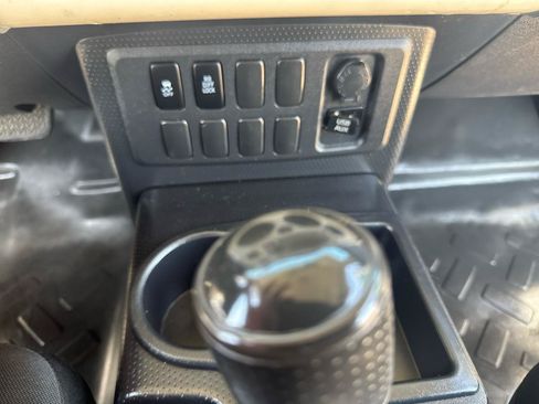 Used 2012 Toyota FJ Cruiser 2WD w/ Convenience Pkg image 27