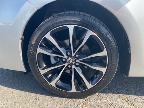 Used 2018 Toyota Corolla SE image 39
