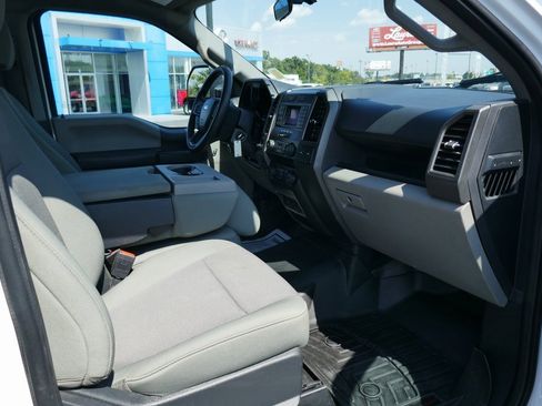 Used 2022 Ford F350 XL w/ Power Equipment Group image 16