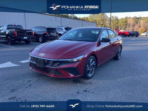 Certified 2025 Hyundai Elantra Sport image 1