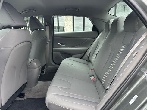 Used 2025 Hyundai Elantra SEL w/ Cargo Package FWD image 12