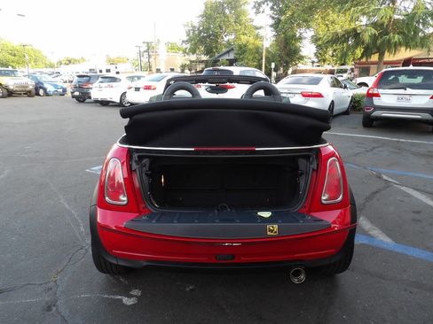 Used 2005 MINI Cooper Convertible FWD image 10
