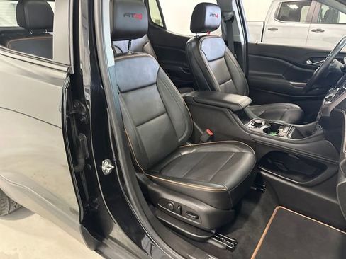 Used 2022 GMC Acadia AT4 w/ Technology Package image 40