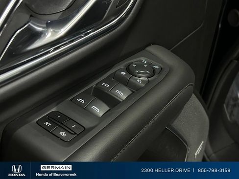 Used 2023 Chevrolet Tahoe Z71 w/ Luxury Package AWD/4WD image 18