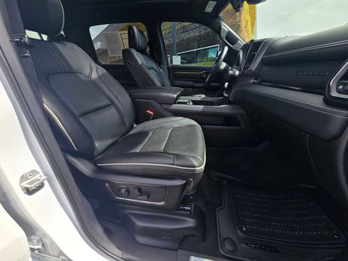 Used 2024 RAM 1500 Limited AWD/4WD image 11
